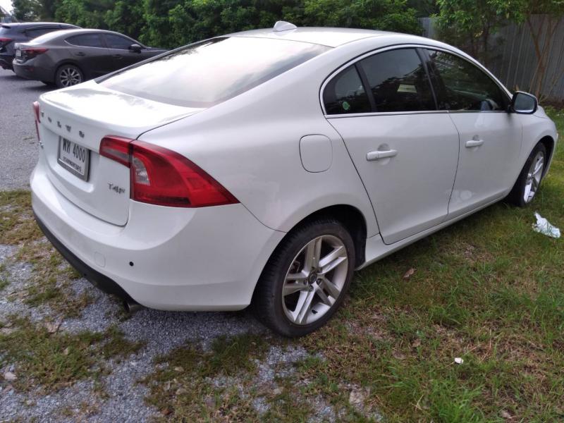 VOLVO S60 2015