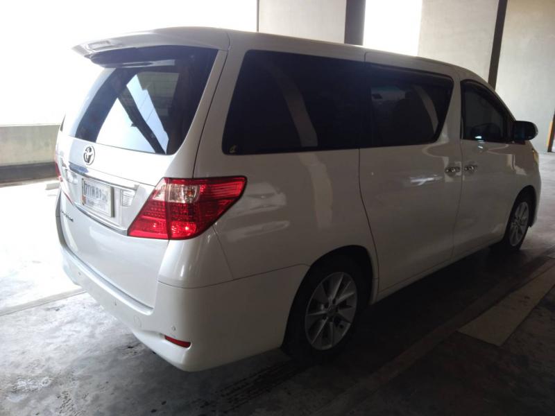 TOYOTA ALPHARD 2010