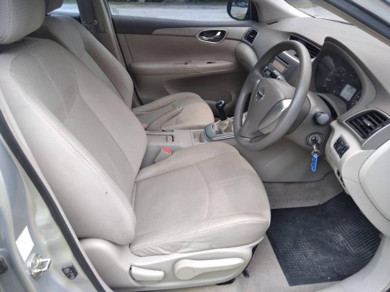 NISSAN SYLPHY 2012