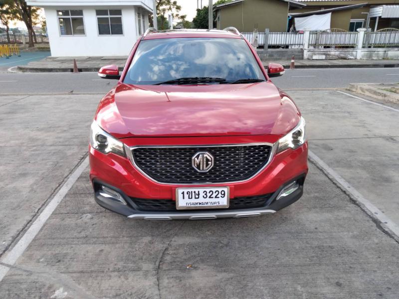 MG ZS1 2016