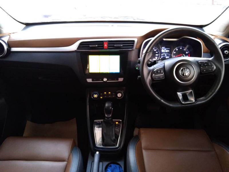 MG ZS1 2016