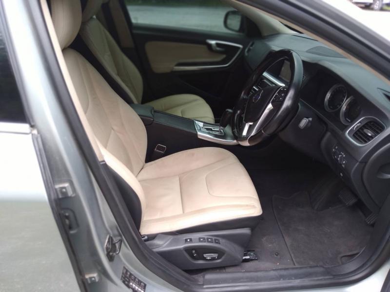 VOLVO S60 2012